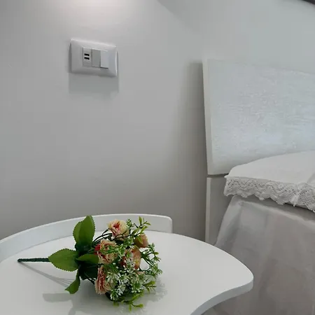 Apartment A Casa Di Lorenza Taranto